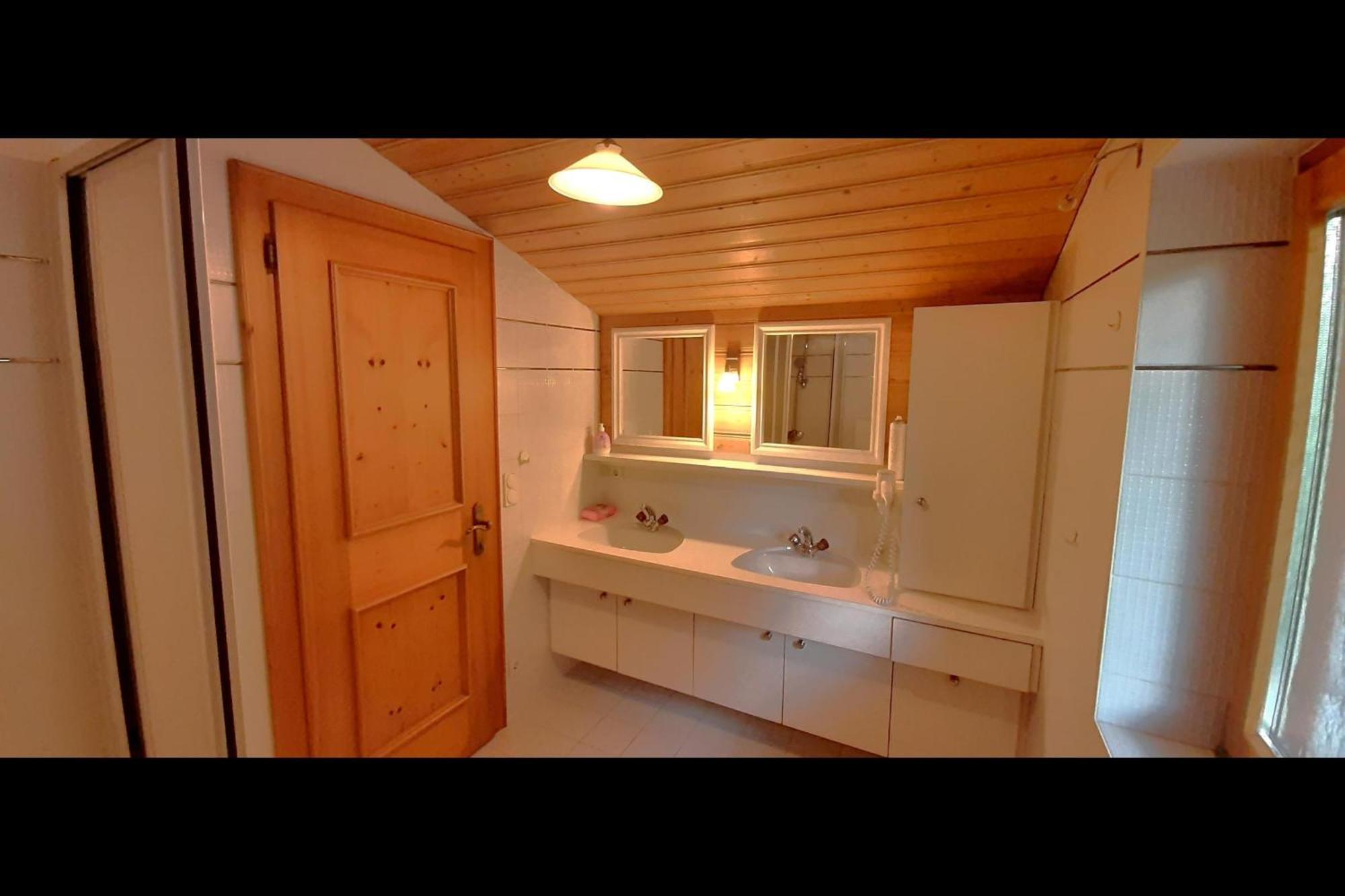 Kleiner Turm 4 Apartment ทชากูนส์ ภายนอก รูปภาพ
